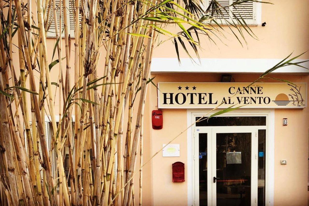 Hotel Canne Al Vento Santa Teresa Gallura Exteriör bild