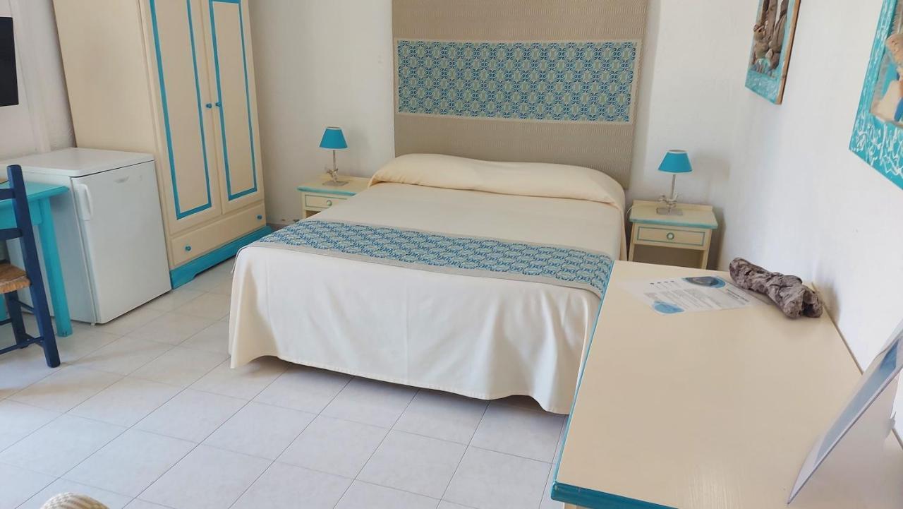 Hotel Canne Al Vento Santa Teresa Gallura Exteriör bild
