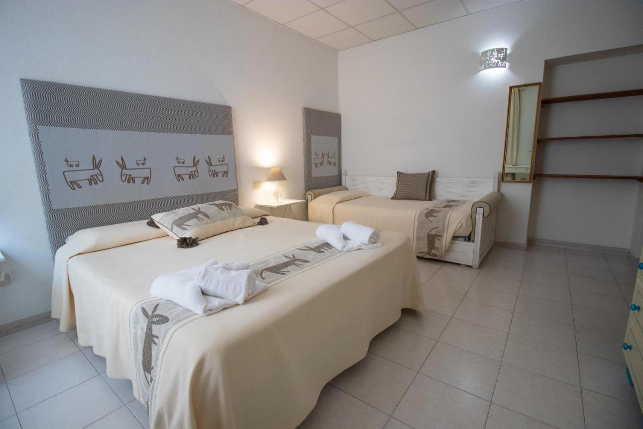 Hotel Canne Al Vento Santa Teresa Gallura Exteriör bild