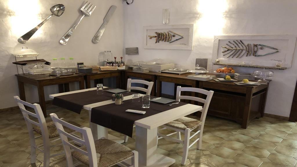 Hotel Canne Al Vento Santa Teresa Gallura Exteriör bild